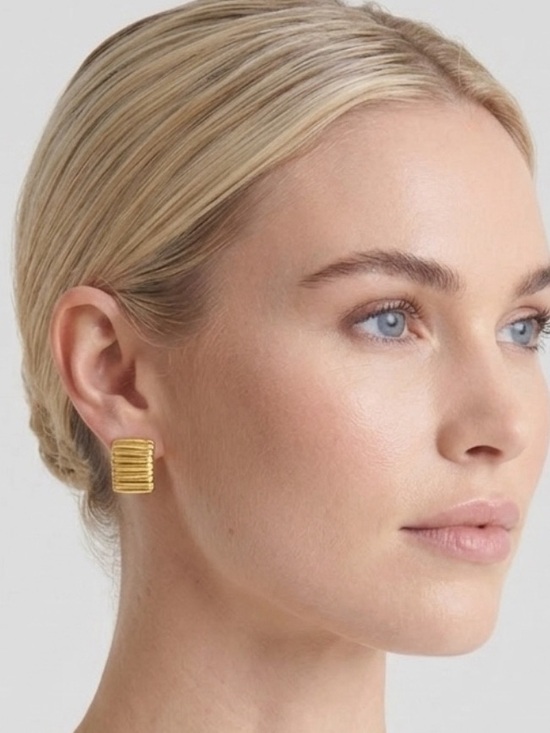 Givenchy Jewelry - Givenchy Vintage Gold Ribbed Clip On Earrings